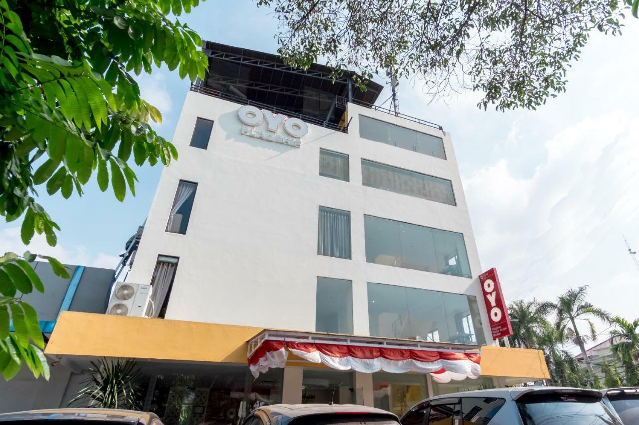 Oyo1348安娜恩居家旗舰酒店 棉兰 外观 照片