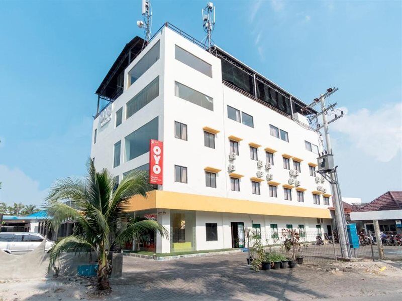 Oyo1348安娜恩居家旗舰酒店 棉兰 外观 照片